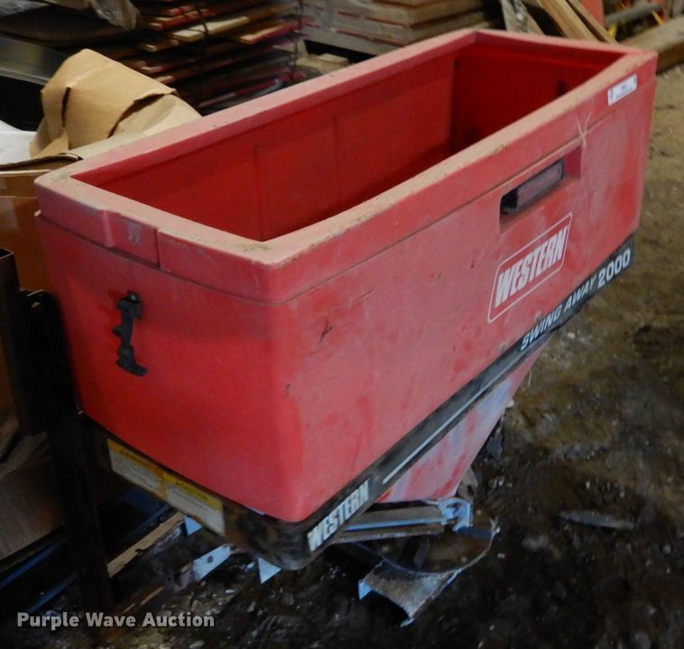 image for item II9522 Salt spreaders