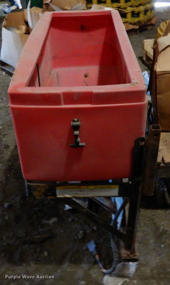 image for item II9522 Salt spreaders