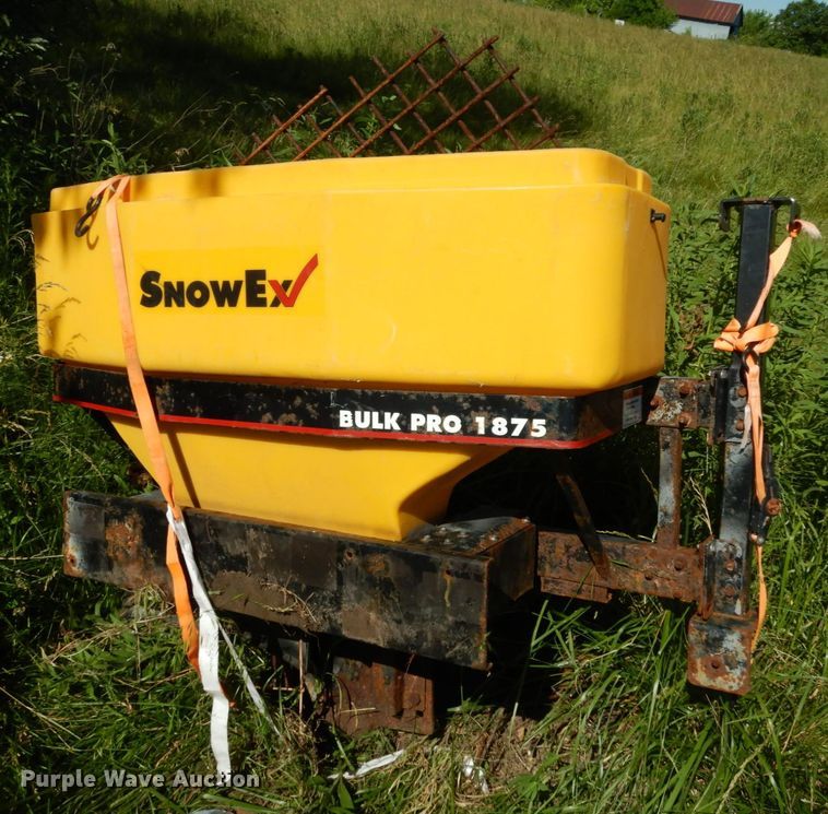 image for item II9522 Salt spreaders