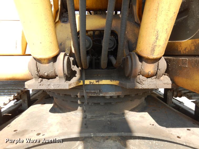 image for item IL9795 2003 Komatsu PC400LC-6  excavator