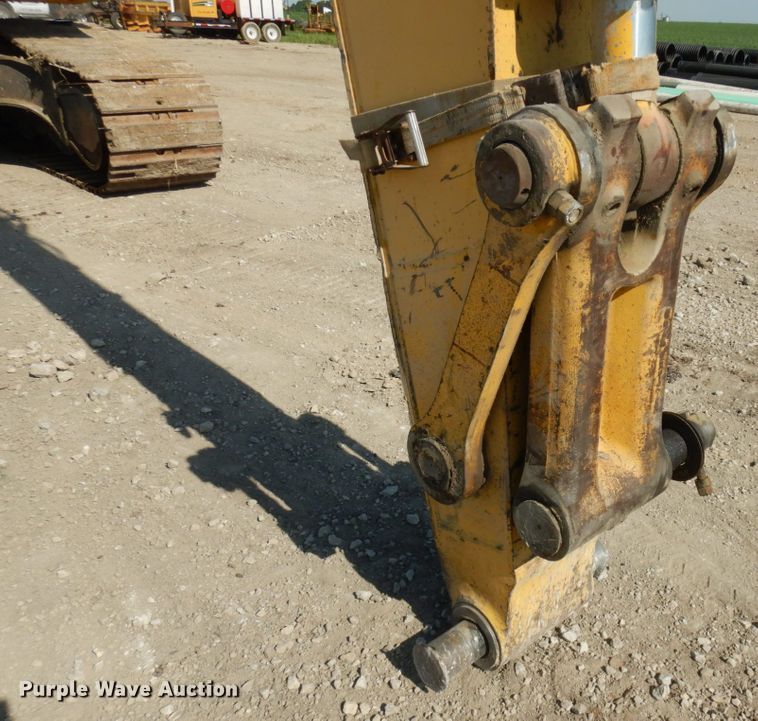 image for item IL9795 2003 Komatsu PC400LC-6  excavator