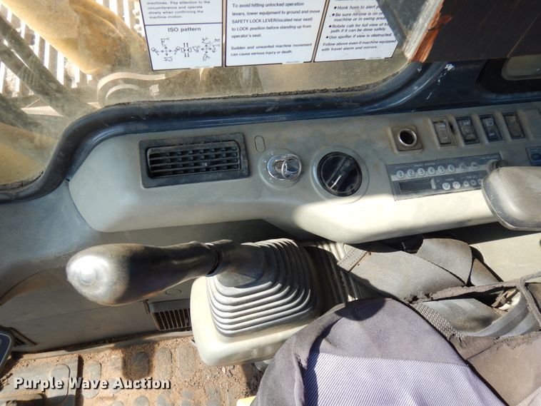 image for item IL9795 2003 Komatsu PC400LC-6  excavator