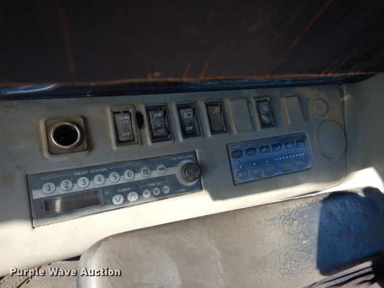 image for item IL9795 2003 Komatsu PC400LC-6  excavator