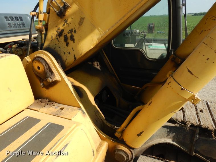 image for item IL9795 2003 Komatsu PC400LC-6  excavator