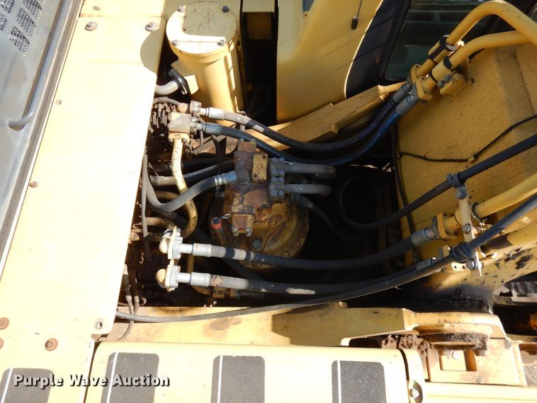 image for item IL9795 2003 Komatsu PC400LC-6  excavator