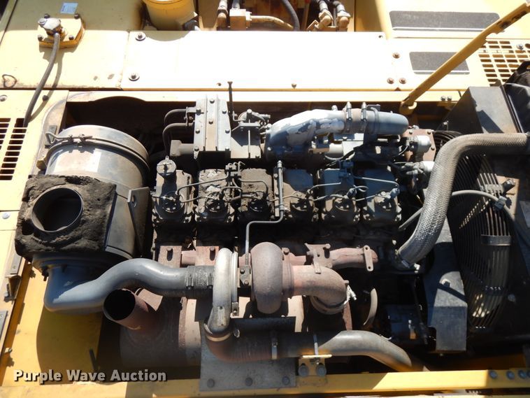 image for item IL9795 2003 Komatsu PC400LC-6  excavator