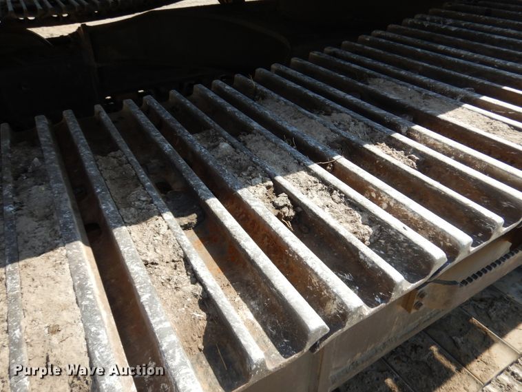 image for item IL9795 2003 Komatsu PC400LC-6  excavator