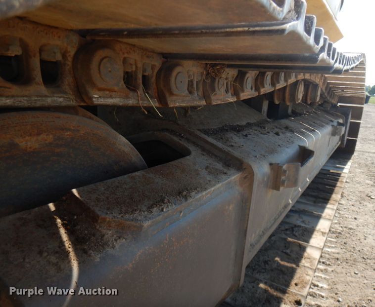 image for item IL9795 2003 Komatsu PC400LC-6  excavator