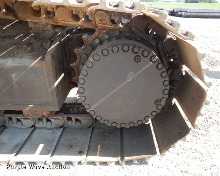 image for item IL9795 2003 Komatsu PC400LC-6  excavator