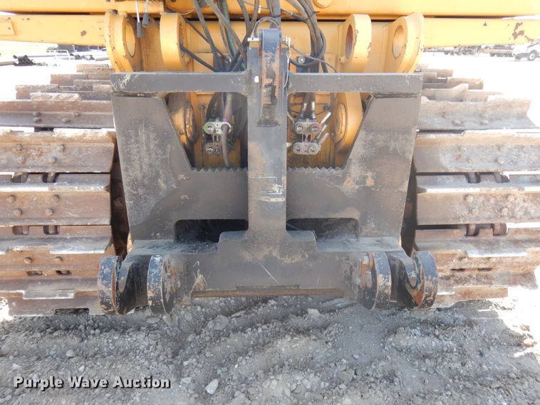 image for item IL9796 2004 John Deere 1050C  crawler tractor