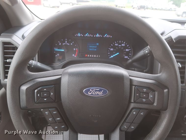 image for item IO9163 2017 Ford F550  bucket truck