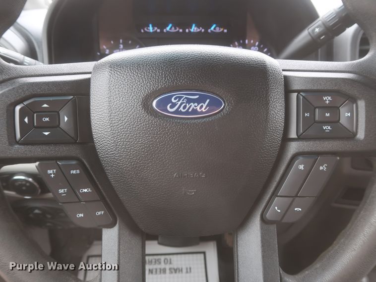 image for item IO9163 2017 Ford F550  bucket truck