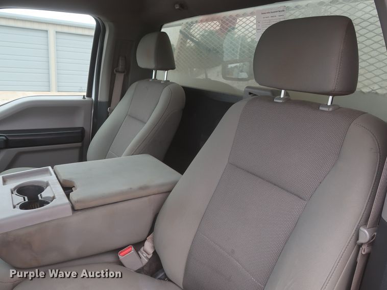 image for item IO9163 2017 Ford F550  bucket truck