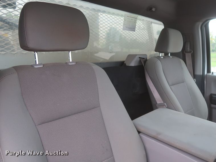 image for item IO9163 2017 Ford F550  bucket truck