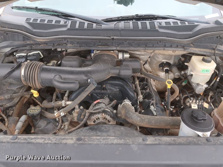 image for item IO9163 2017 Ford F550  bucket truck