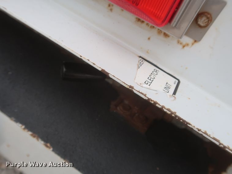 image for item IO9163 2017 Ford F550  bucket truck