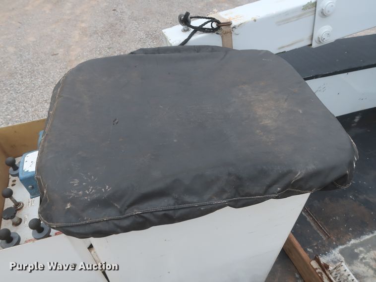 image for item IO9163 2017 Ford F550  bucket truck