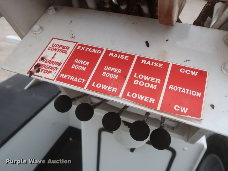 image for item IO9163 2017 Ford F550  bucket truck