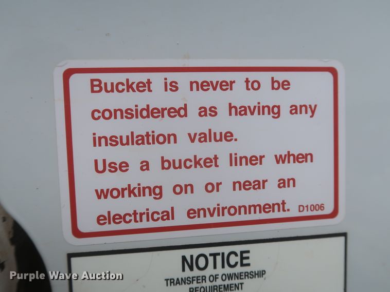 image for item IO9163 2017 Ford F550  bucket truck