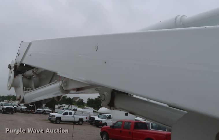 image for item IO9163 2017 Ford F550  bucket truck