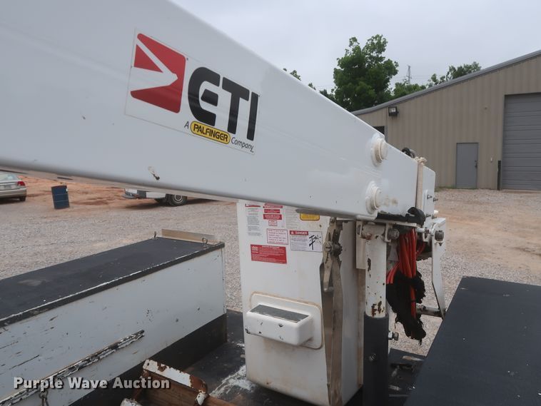 image for item IO9163 2017 Ford F550  bucket truck