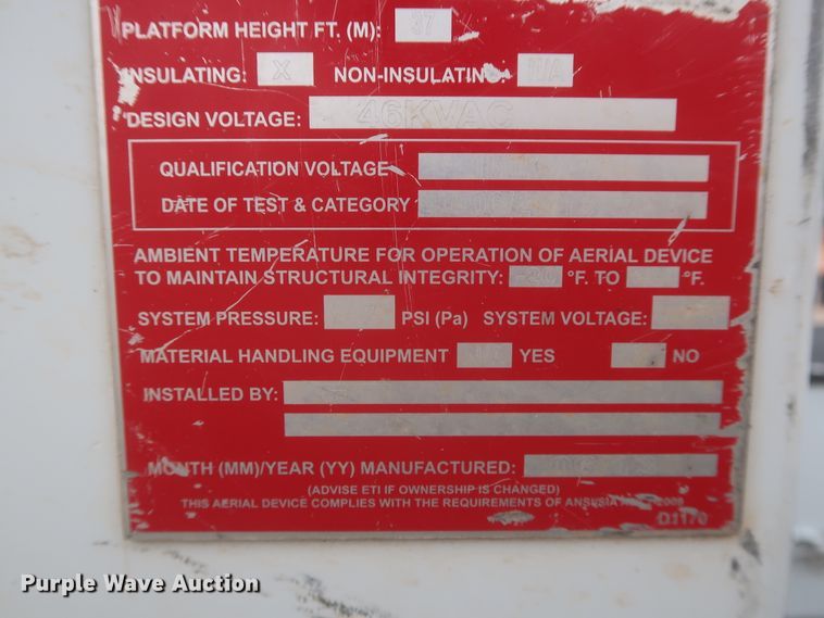 image for item IO9163 2017 Ford F550  bucket truck