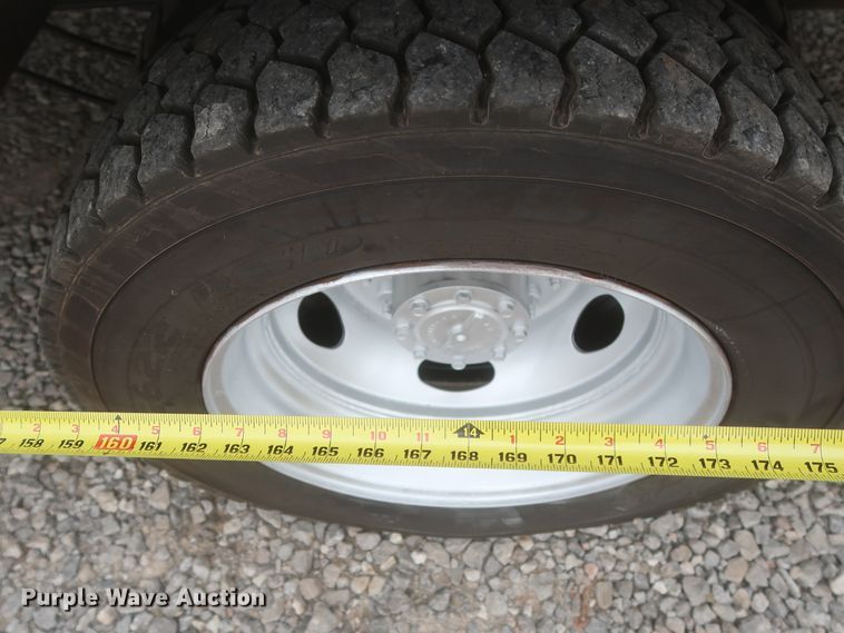 image for item IO9163 2017 Ford F550  bucket truck