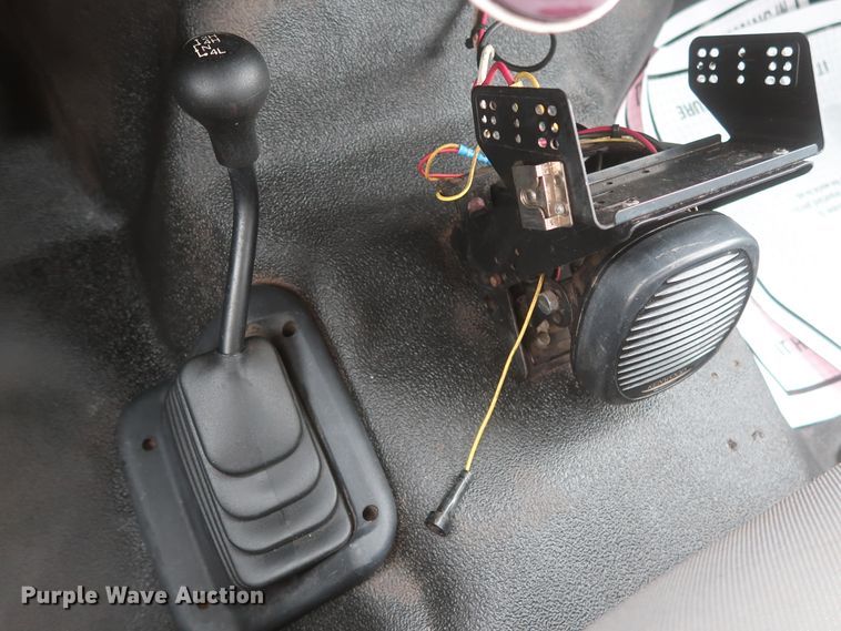 image for item IO9164 2007 Ford F550 Super Duty XL  bucket truck