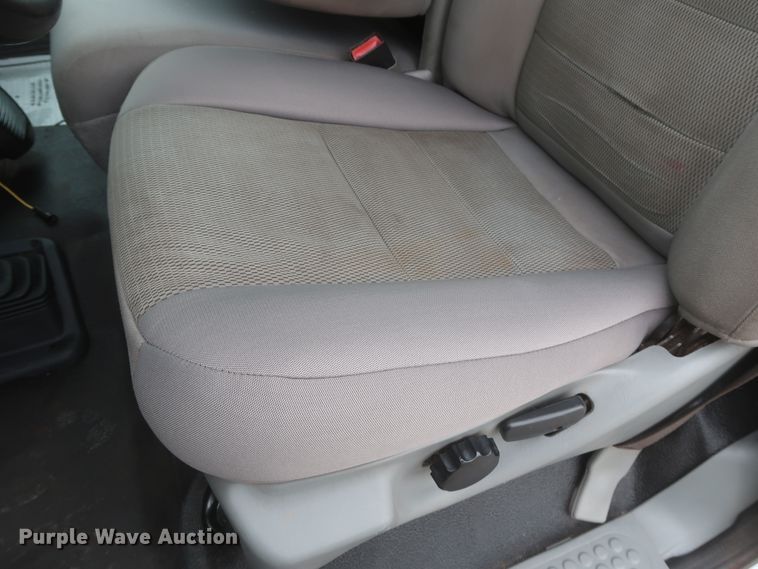 image for item IO9164 2007 Ford F550 Super Duty XL  bucket truck