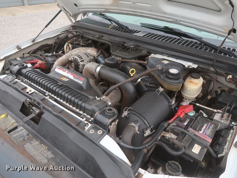 image for item IO9164 2007 Ford F550 Super Duty XL  bucket truck