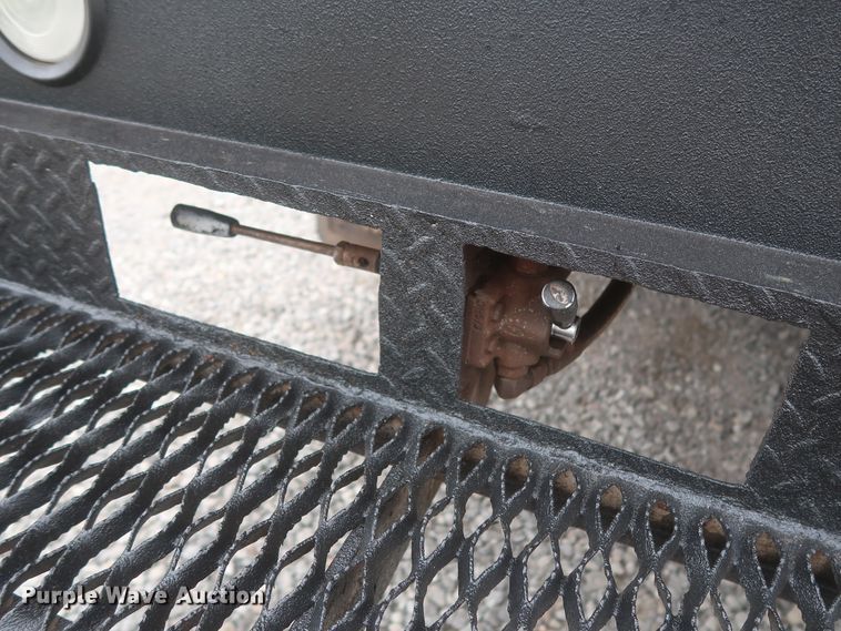 image for item IO9164 2007 Ford F550 Super Duty XL  bucket truck