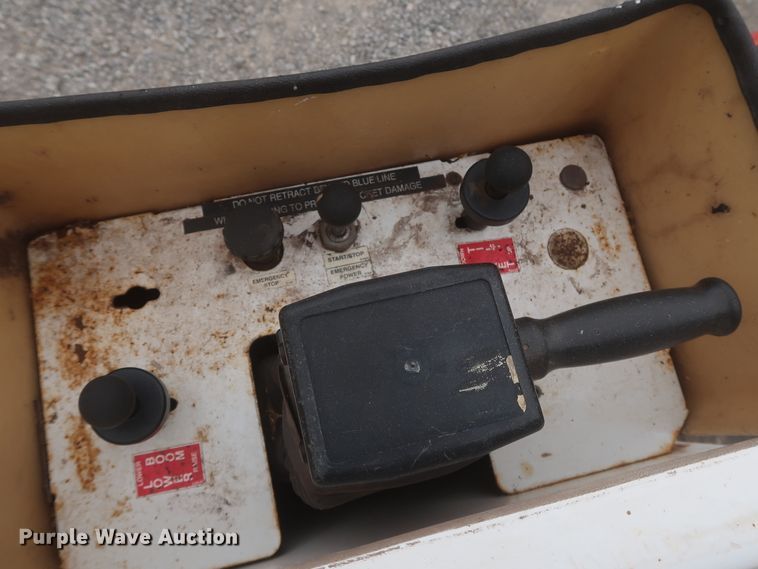 image for item IO9164 2007 Ford F550 Super Duty XL  bucket truck