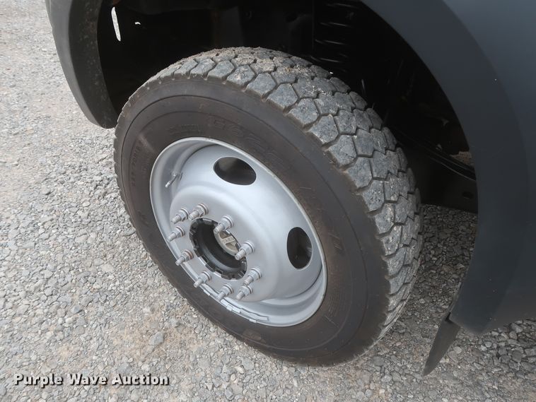 image for item IO9164 2007 Ford F550 Super Duty XL  bucket truck