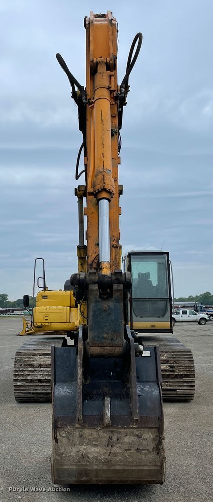 image for item IR9500 2002 Kobelco SK480LC  excavator