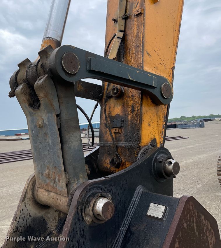 image for item IR9500 2002 Kobelco SK480LC  excavator