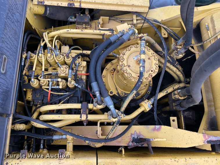 image for item IR9500 2002 Kobelco SK480LC  excavator