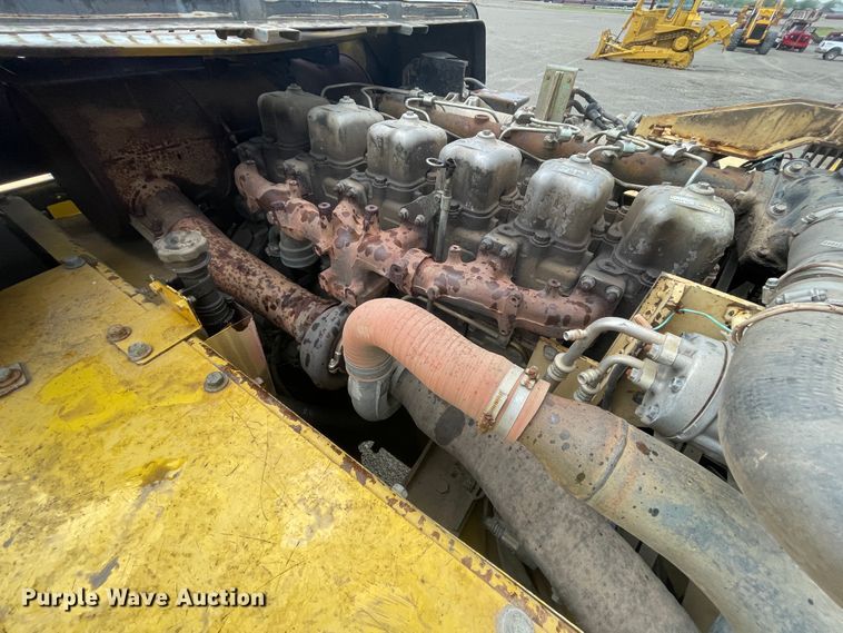 image for item IR9500 2002 Kobelco SK480LC  excavator