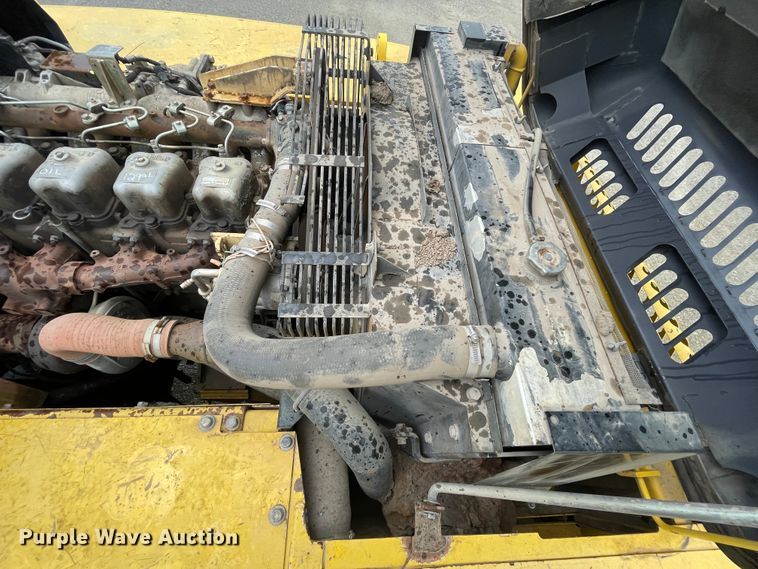 image for item IR9500 2002 Kobelco SK480LC  excavator