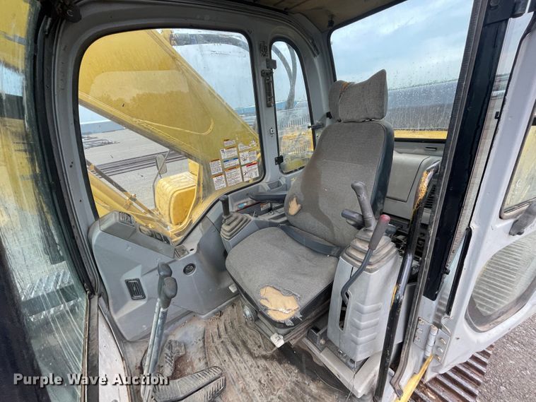 image for item IR9500 2002 Kobelco SK480LC  excavator