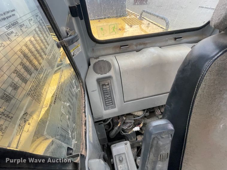 image for item IR9500 2002 Kobelco SK480LC  excavator