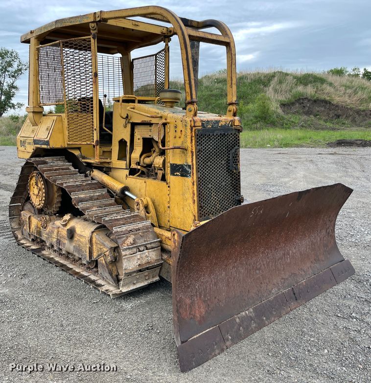 image for item IR9505 1993 Caterpillar D4H  dozer