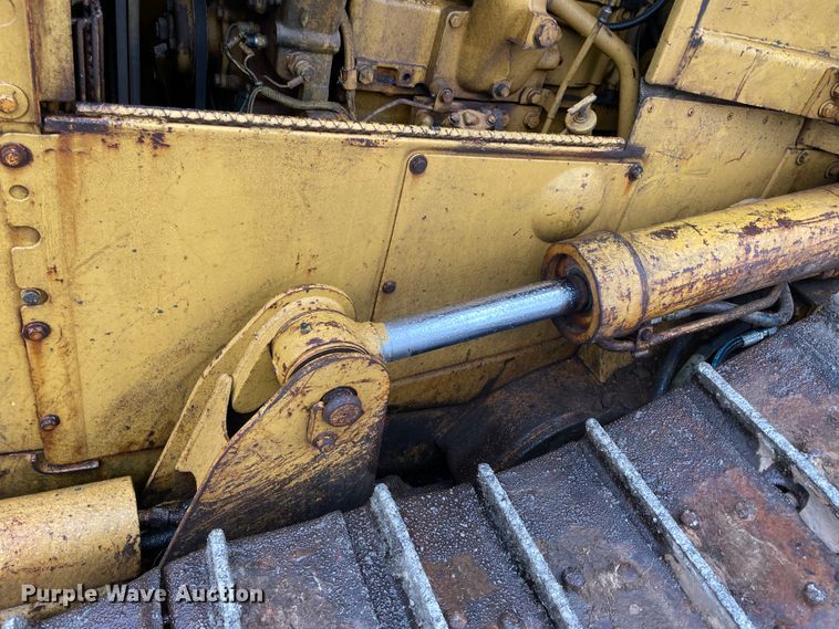 image for item IR9505 1993 Caterpillar D4H  dozer