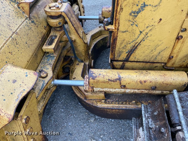 image for item IR9505 1993 Caterpillar D4H  dozer