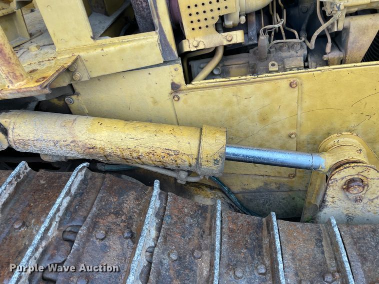 image for item IR9505 1993 Caterpillar D4H  dozer