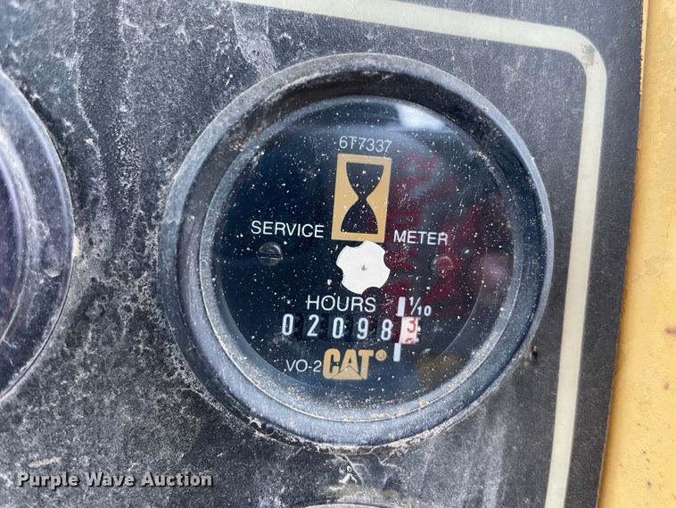 image for item IR9505 1993 Caterpillar D4H  dozer