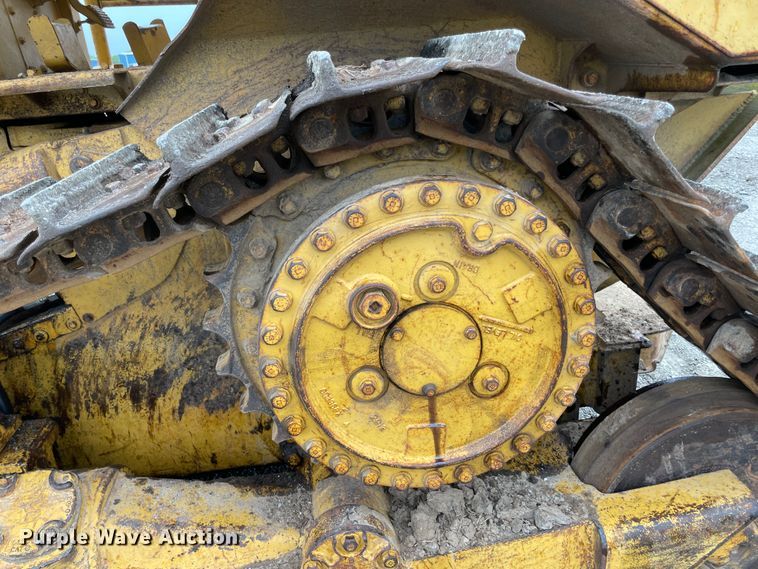 image for item IR9505 1993 Caterpillar D4H  dozer