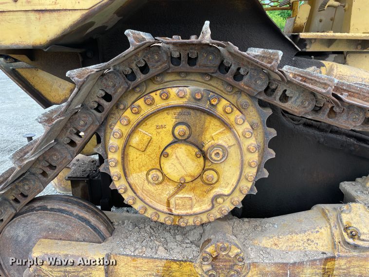 image for item IR9505 1993 Caterpillar D4H  dozer
