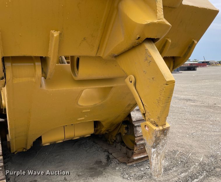image for item IR9506 1985 Caterpillar D8L  dozer