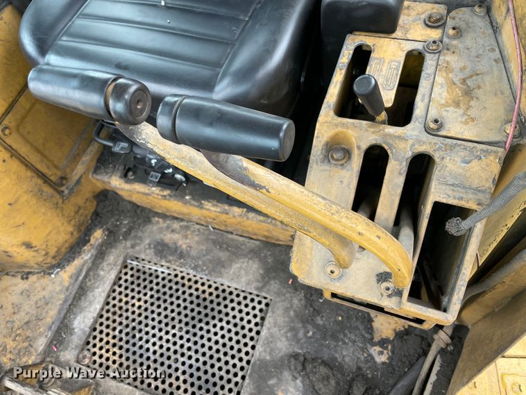 image for item IR9506 1985 Caterpillar D8L  dozer