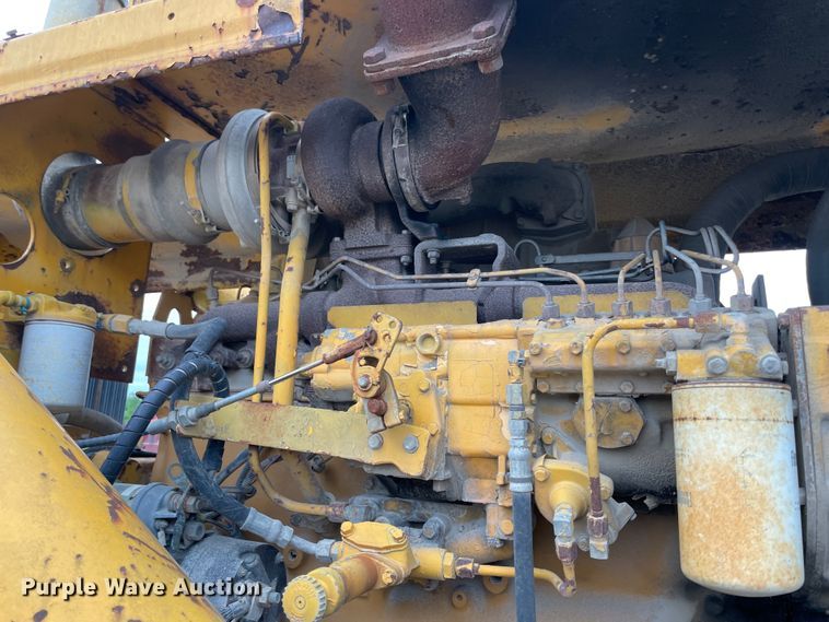 image for item IR9509 1998 Pettibone Cary-lift 304B  material handler